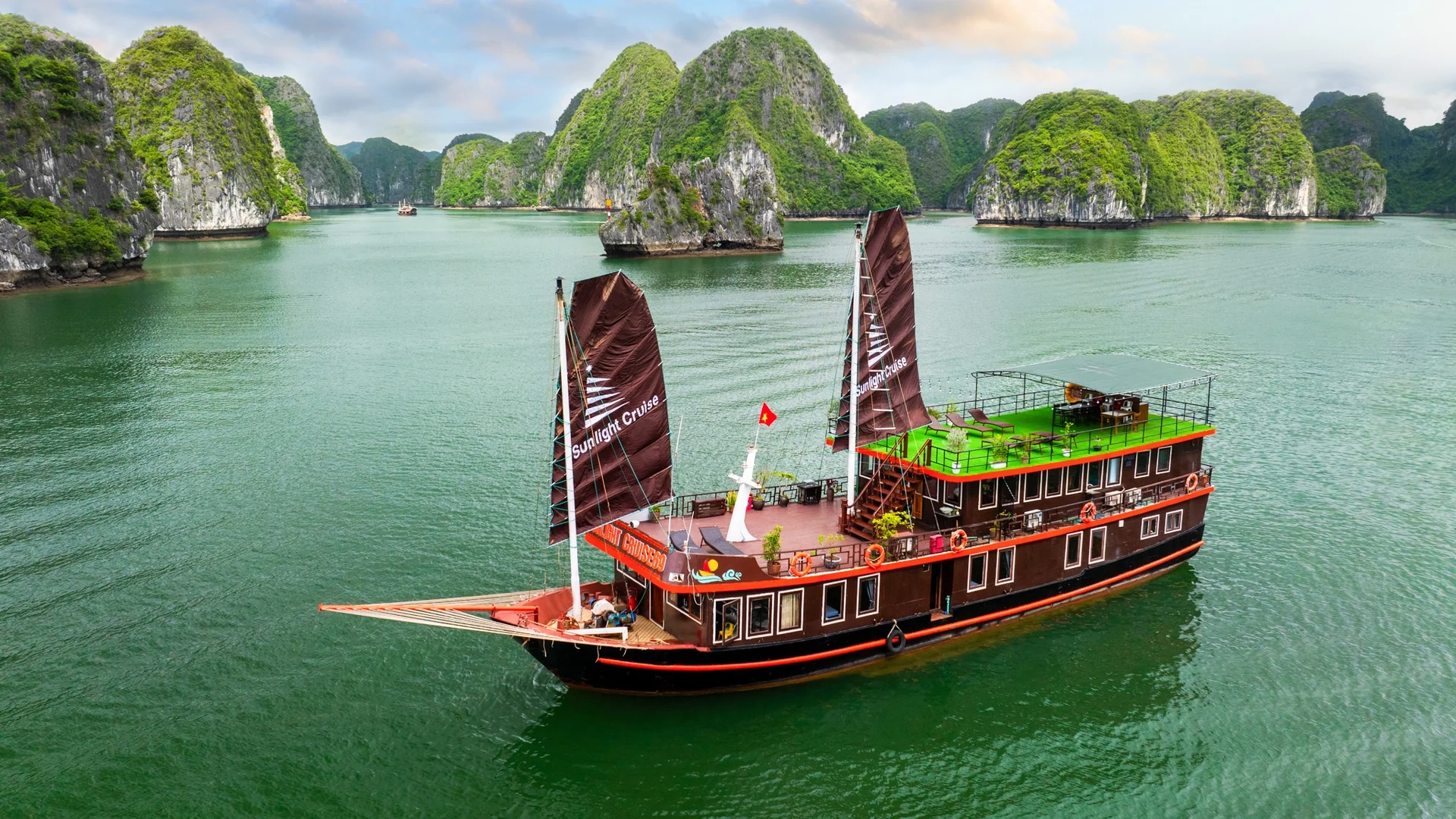 3D2N Tour | Experience Lan Ha and Ha Long Bay on Sunlight Boutique 7 Cruise